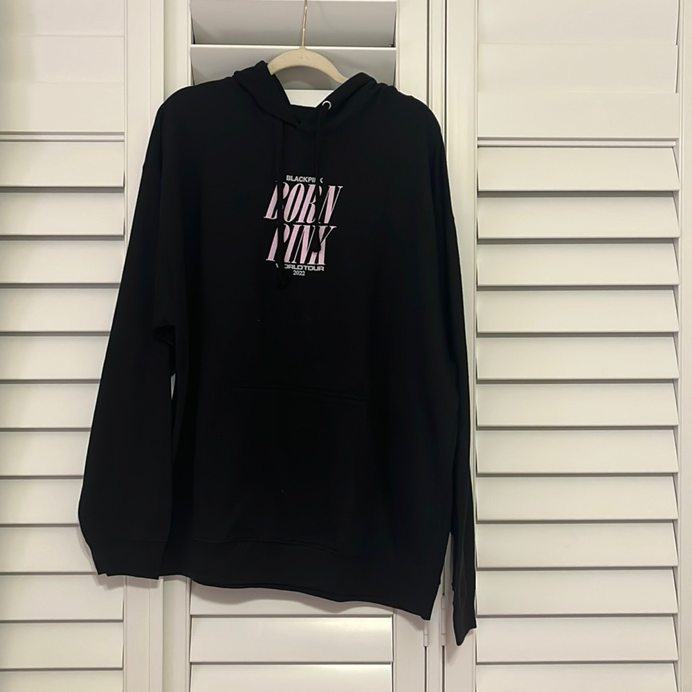 women’s blackpink “born pink world tour” hoodie (size extra large)